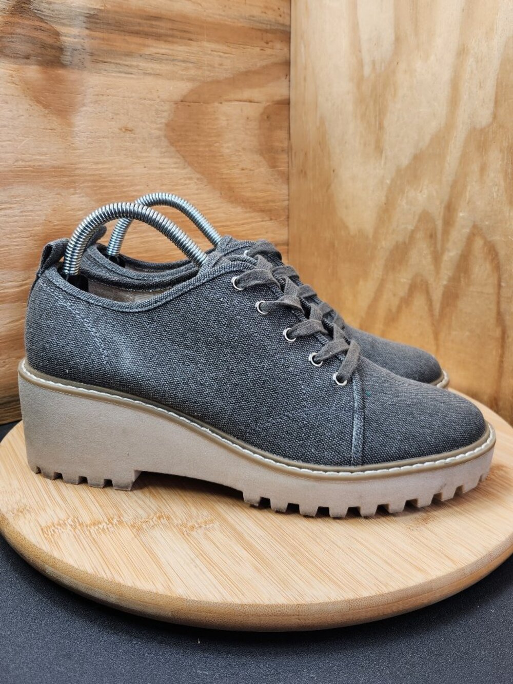 Dolce Vita Womens Gray Canvas Wedge Shoes Size 9.5